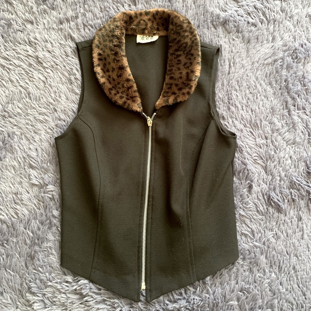 Star C.C.C vintage faux fur leopard print vest women’s size small